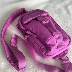 NWT Vera Bradley Womens Cotton Utility Sling Backpack | Rich Orchid